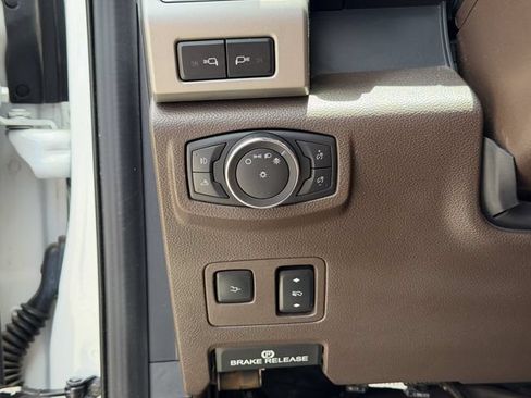 Used 2022 Ford F350 King Ranch w/ King Ranch Ultimate Package AWD/4WD image 9