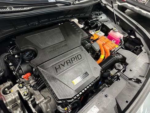 Used 2023 Kia Niro EX Touring image 32