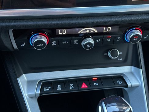 Used 2023 Audi Q3 2.0T Premium w/ Convenience Package image 20