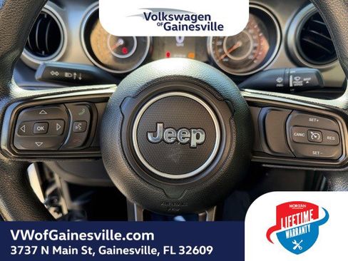Used 2021 Jeep Gladiator Sport image 21