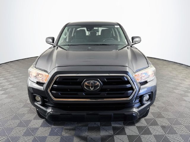 Used 2019 Toyota Tacoma SR5 RWD image 2