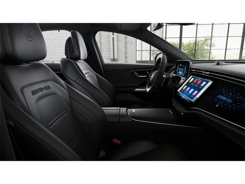 New 2026 Mercedes-Benz E 53 AMG e 4MATIC Sedan image 4