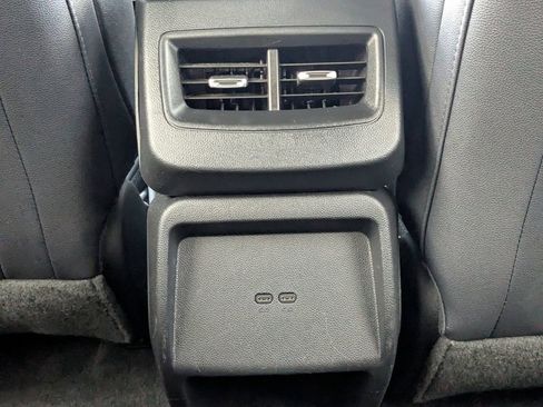 Certified 2025 Chevrolet Equinox EV LT w/ Convenience Package image 17