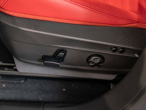 New 2025 Alfa Romeo Stelvio Sprint image 24