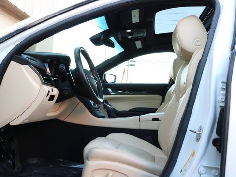 Used 2018 Cadillac CTS Luxury image 22