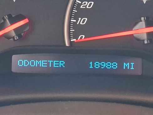 Used 2010 Chevrolet Corvette Grand Sport w/ Preferred Equipment Group image 17