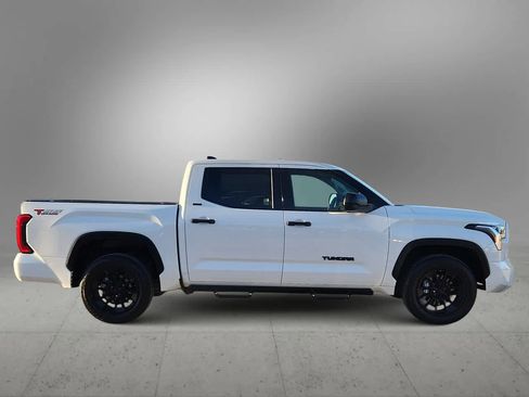 Used 2022 Toyota Tundra SR5 image 9