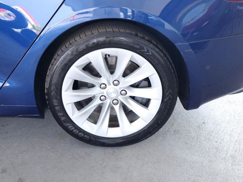 Used 2018 Tesla Model S 75D AWD/4WD image 11