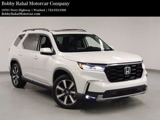 Used 2025 Honda Pilot Touring video 1