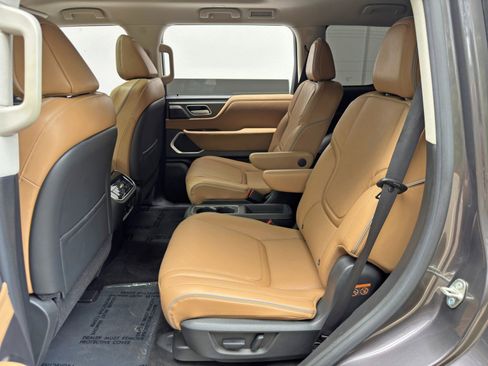 Used 2025 INFINITI QX80 Luxe AWD/4WD image 41