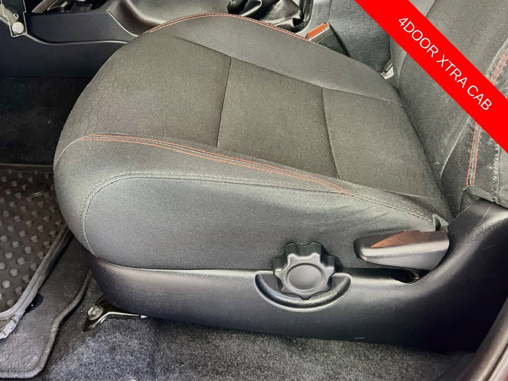 Used 2018 Toyota Tacoma SR5 RWD image 18