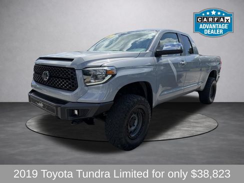 Used 2019 Toyota Tundra Limited w/ Limited Premium Package AWD/4WD image 10