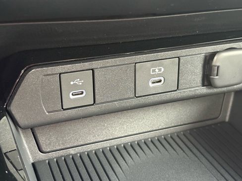 New 2026 Toyota Prius Plug-In Hybrid image 27