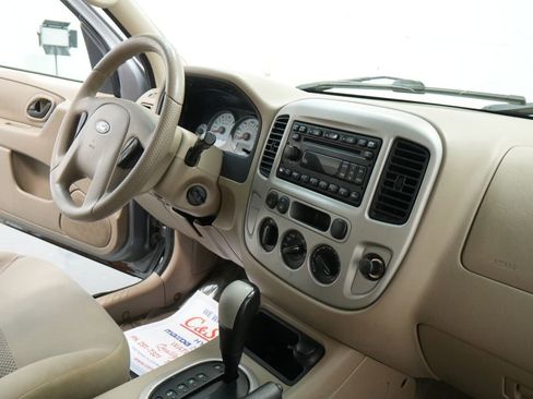 Used 2007 Ford Escape XLT image 23
