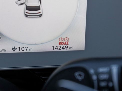 Used 2024 Hyundai Ioniq 5 SEL image 18