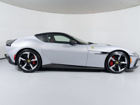 Used 2025 Ferrari 12Cilindri RWD image 19