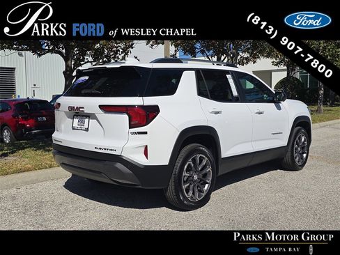 Used 2026 GMC Terrain Elevation w/ Elevation Premium Package image 4