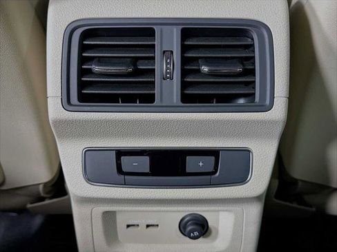 Certified 2025 Audi Q5 2.0T Premium Plus w/ Premium Plus Package image 24