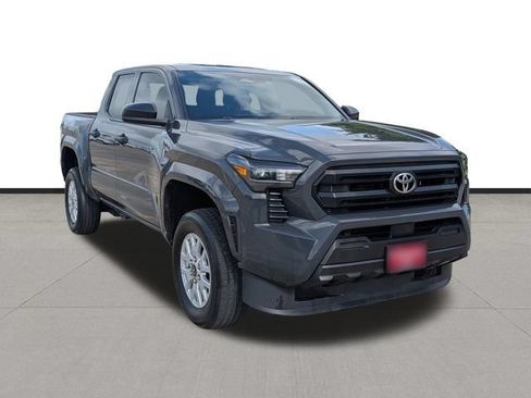 Used 2025 Toyota Tacoma SR RWD image 3