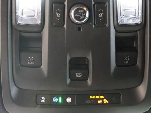 Used 2023 Cadillac Escalade V AWD/4WD image 35
