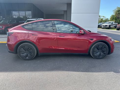 Used 2026 Tesla Model Y AWD image 2