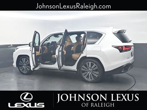 New 2026 Lexus LX 700h Luxury image 29