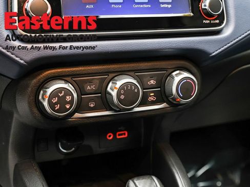 Used 2025 Nissan Versa SV image 20