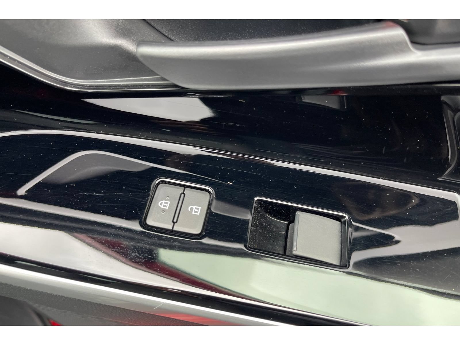 Certified 2023 Subaru Solterra AWD image 22