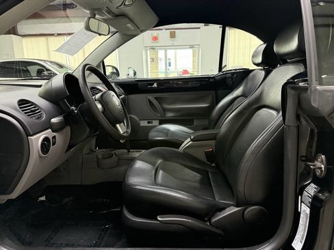 Used 2005 Volkswagen Beetle GLS FWD image 11