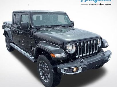 Used 2022 Jeep Gladiator Overland w/ Popular Equipment Package