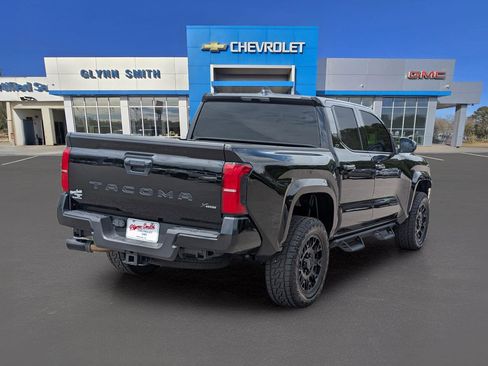 Used 2025 Toyota Tacoma SR5 RWD image 8