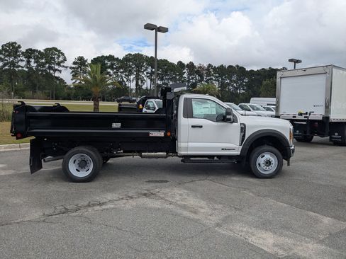 New 2024 Ford F550 4x4 Regular Cab Super Duty image 3