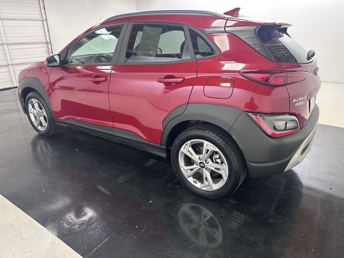Used 2022 Hyundai Kona SEL image 9