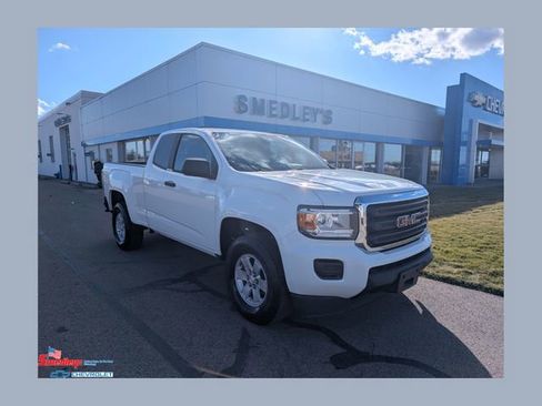 Used 2015 GMC Canyon W/T image 1