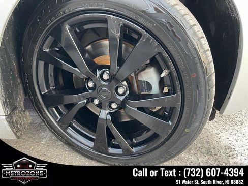 Used 2017 Nissan Maxima 3.5 SL FWD image 33