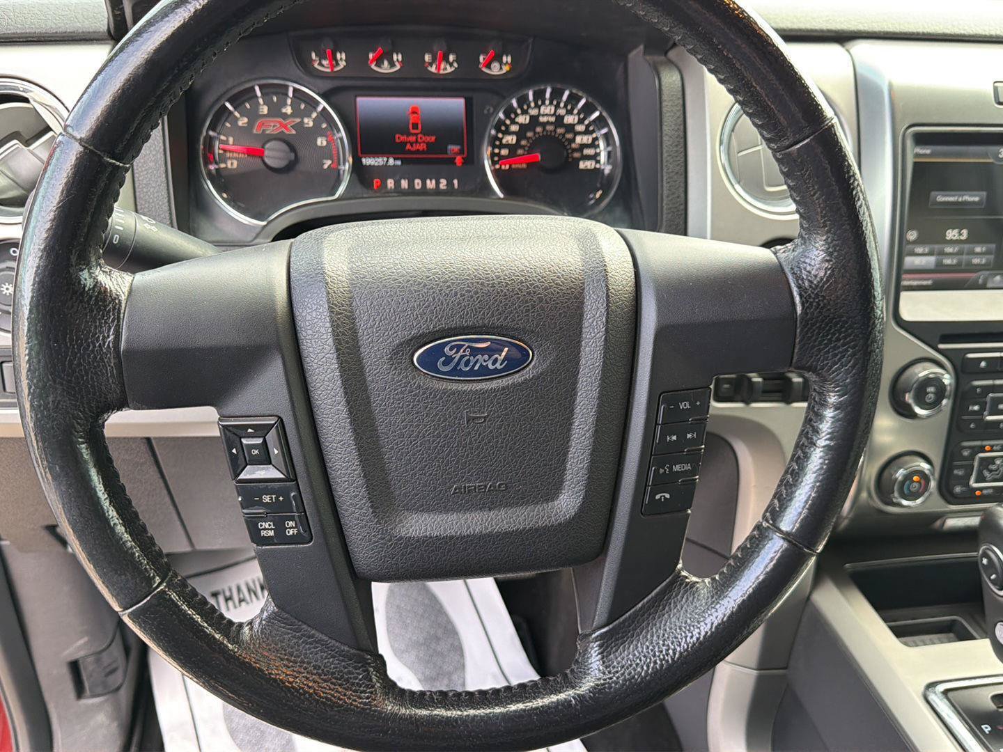 Used 2014 Ford F150 FX4 w/ Equipment Group 402A Luxury AWD/4WD image 13
