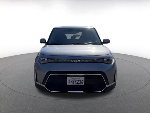 Used 2025 Kia Soul LX w/ LX Technology Package image 4