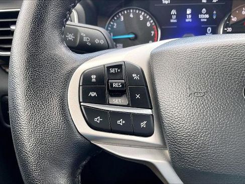Certified 2023 Ford Explorer Limited AWD/4WD image 20