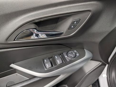 New 2026 Chevrolet Trax LS w/ LS Convenience Package FWD image 13