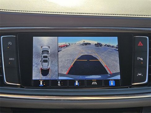 Used 2024 Buick Enclave Premium image 22