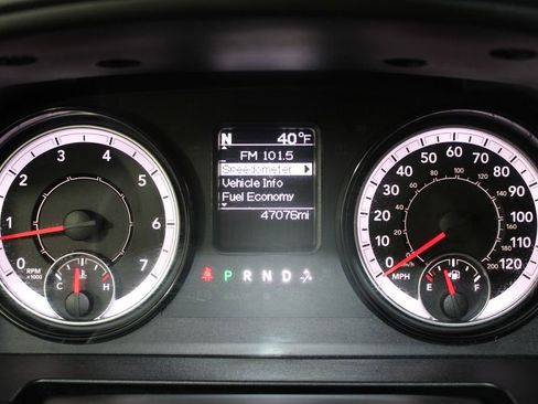 Used 2024 RAM 1500 Classic SLT image 33