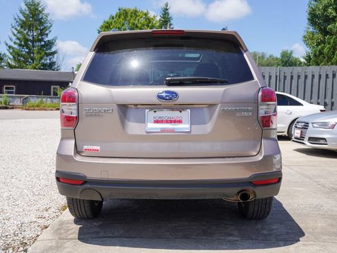 Used 2016 Subaru Forester 2.5i Limited AWD/4WD image 7
