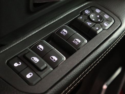 New 2026 RAM 2500 Laramie w/ Sport Appearance Package AWD/4WD image 33