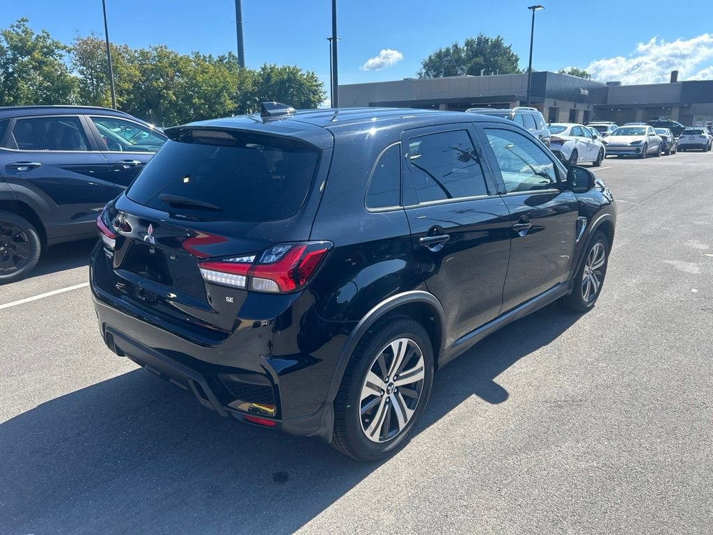 Used 2022 Mitsubishi Outlander Sport SE AWD/4WD image 3