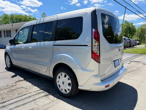 Used 2021 Ford Transit Connect XLT FWD image 4