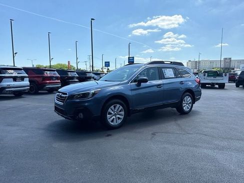 Used 2018 Subaru Outback 2.5i Premium AWD/4WD image 7
