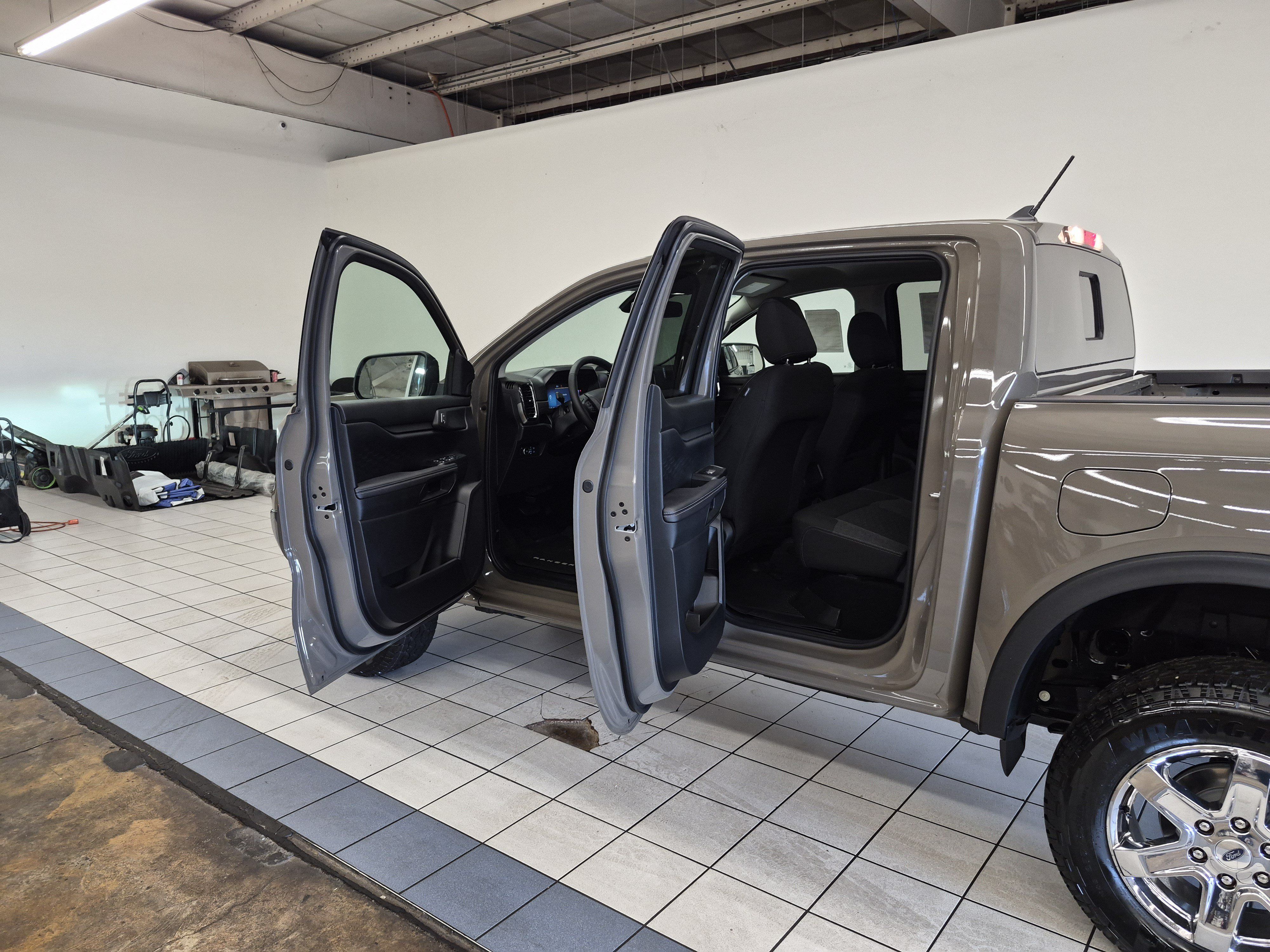 New 2026 Ford Ranger XLT w/ Equipment Group 301A High AWD/4WD image 16