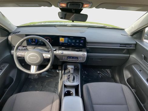 Used 2025 Hyundai Kona SEL AWD/4WD image 17