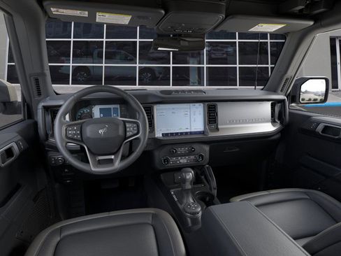 New 2025 Ford Bronco Outer Banks w/ Sasquatch Package image 9