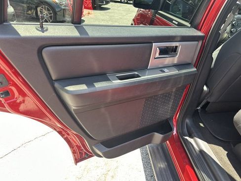 Used 2017 Ford Expedition XLT AWD/4WD image 26